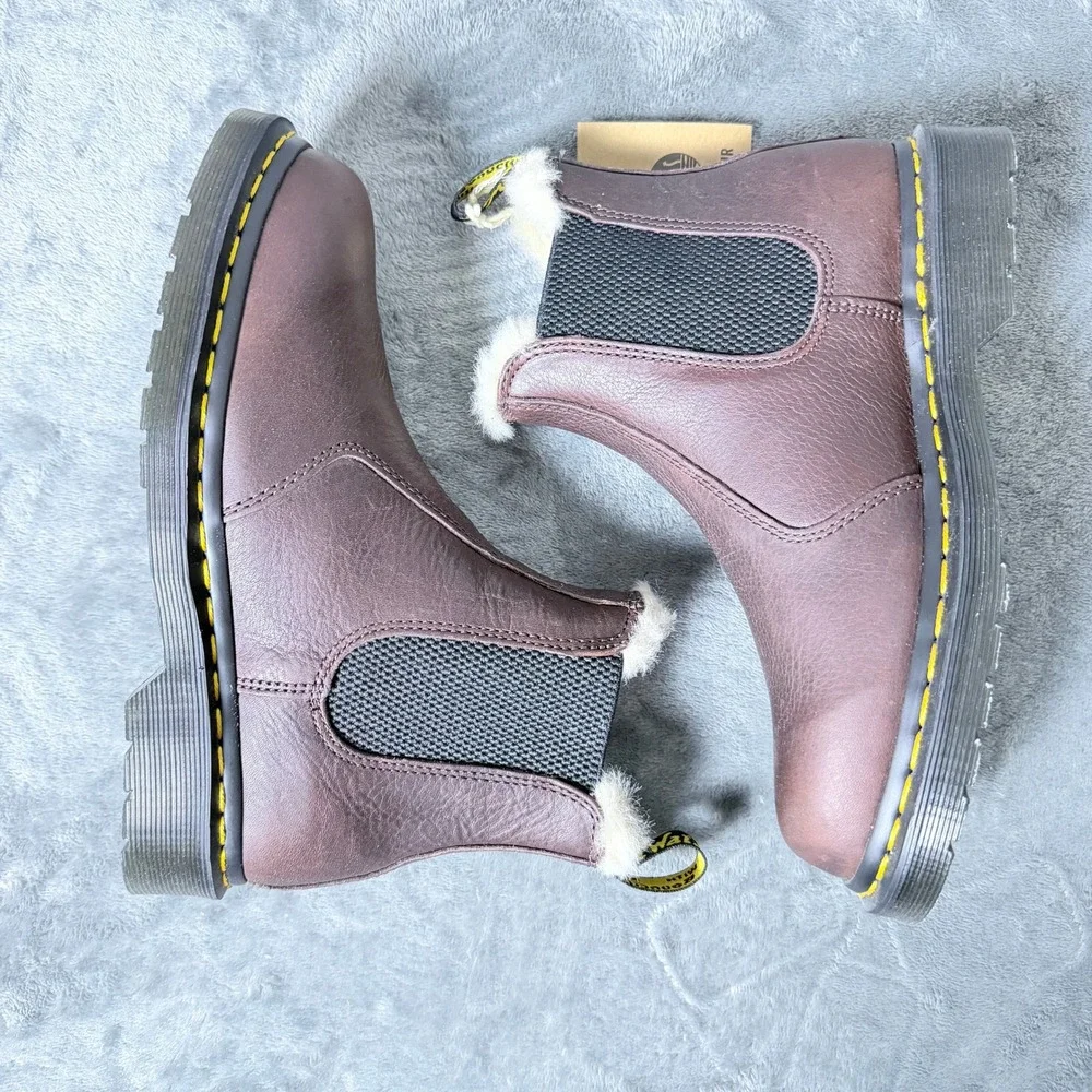 Dr. Martens 2976 NWT Womens 7 Leonore Faux Fur Lined Chelsea Boots Brown Leather